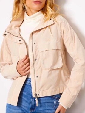EUC Evereve Light Beige Utility Jacket with Front Flap Pockets